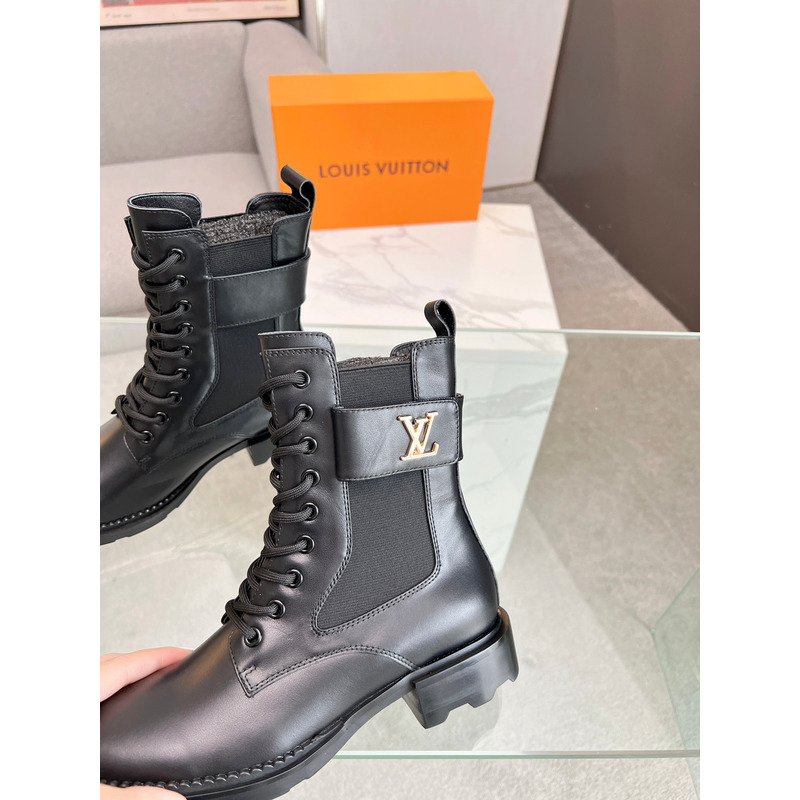 l**is V*t*n wonderland ankle boots black