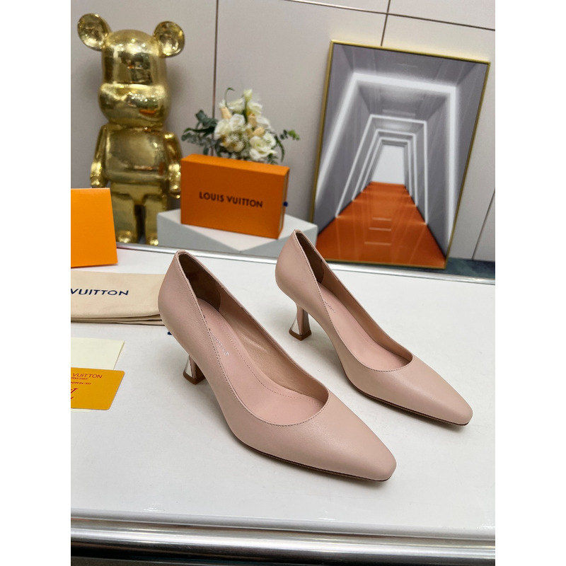 l**is V*t*n leather pumps nude