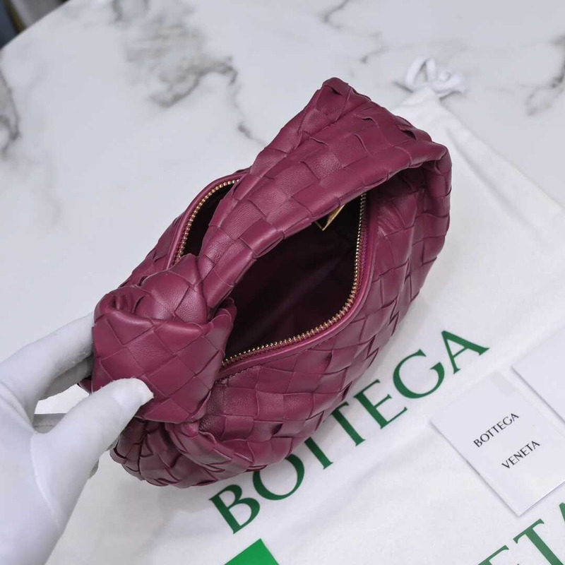 Bo*te*ga ve*ne*ta mini jodie intrecciato top handle burgundy