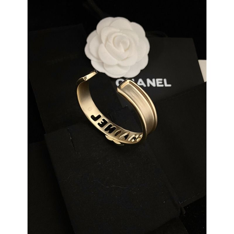Ch*el bracelet