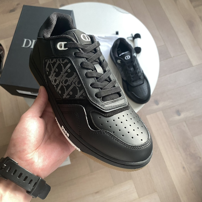 D*or world tour b27 low-top sneaker