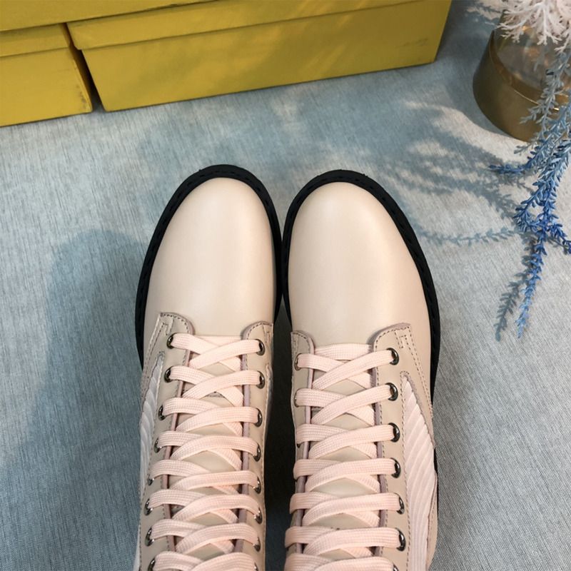 F**di pink