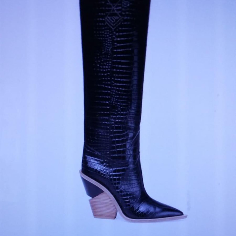 F**di black leather boots