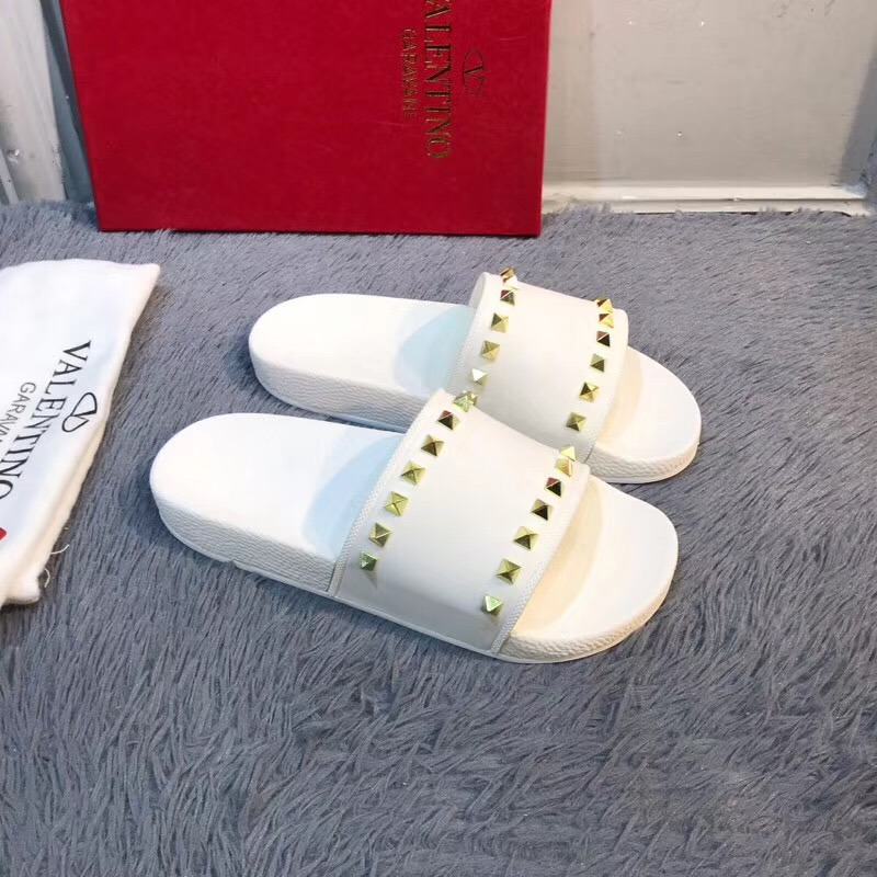 Valentino Rockstud Rubber Sandal(White)