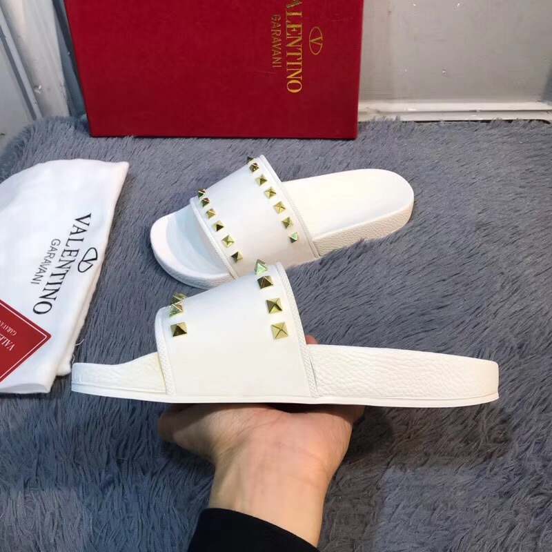Valentino Rockstud Rubber Sandal(White)