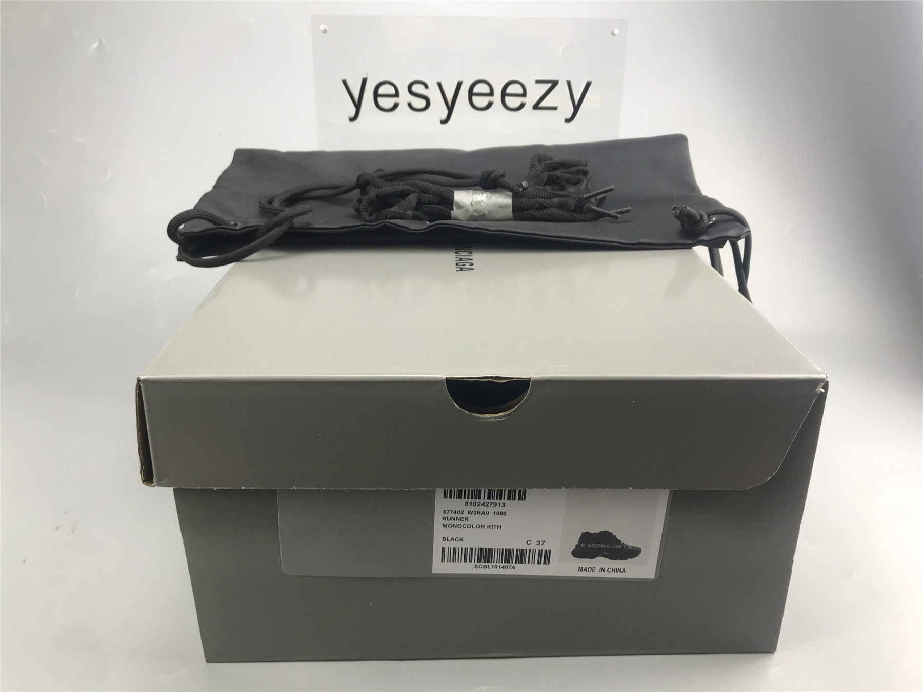 UA RUNNER BLACK