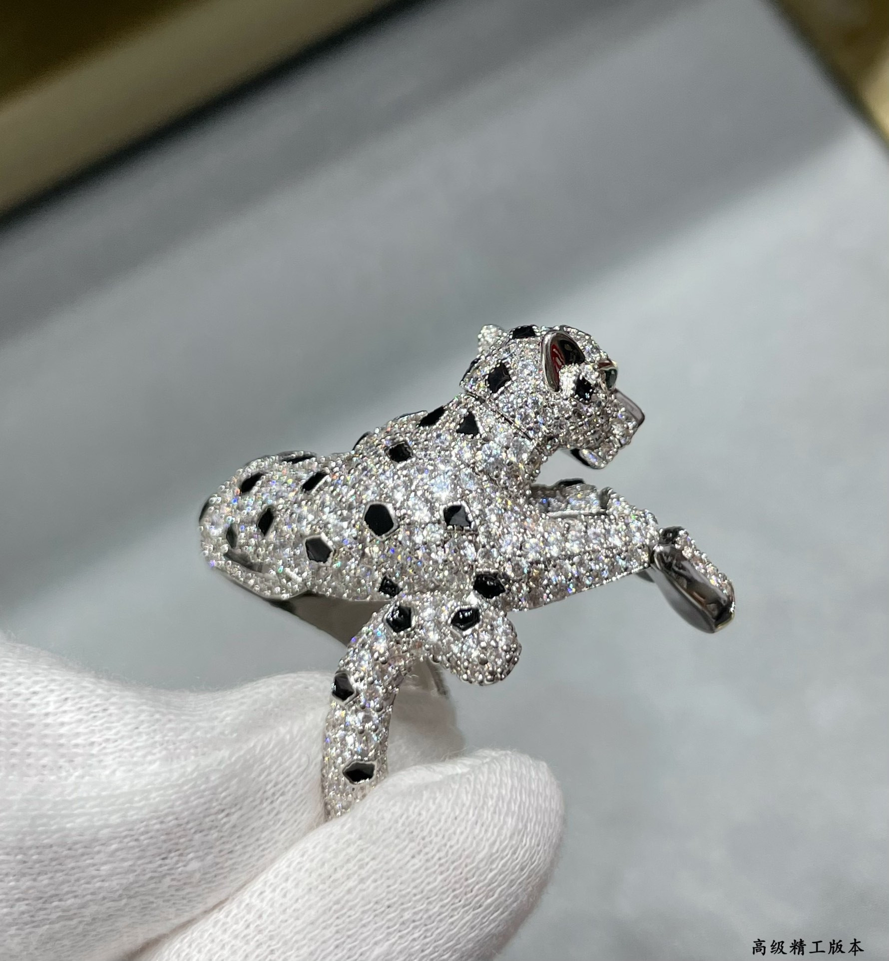 Ca*t1er spotted leopard Ring