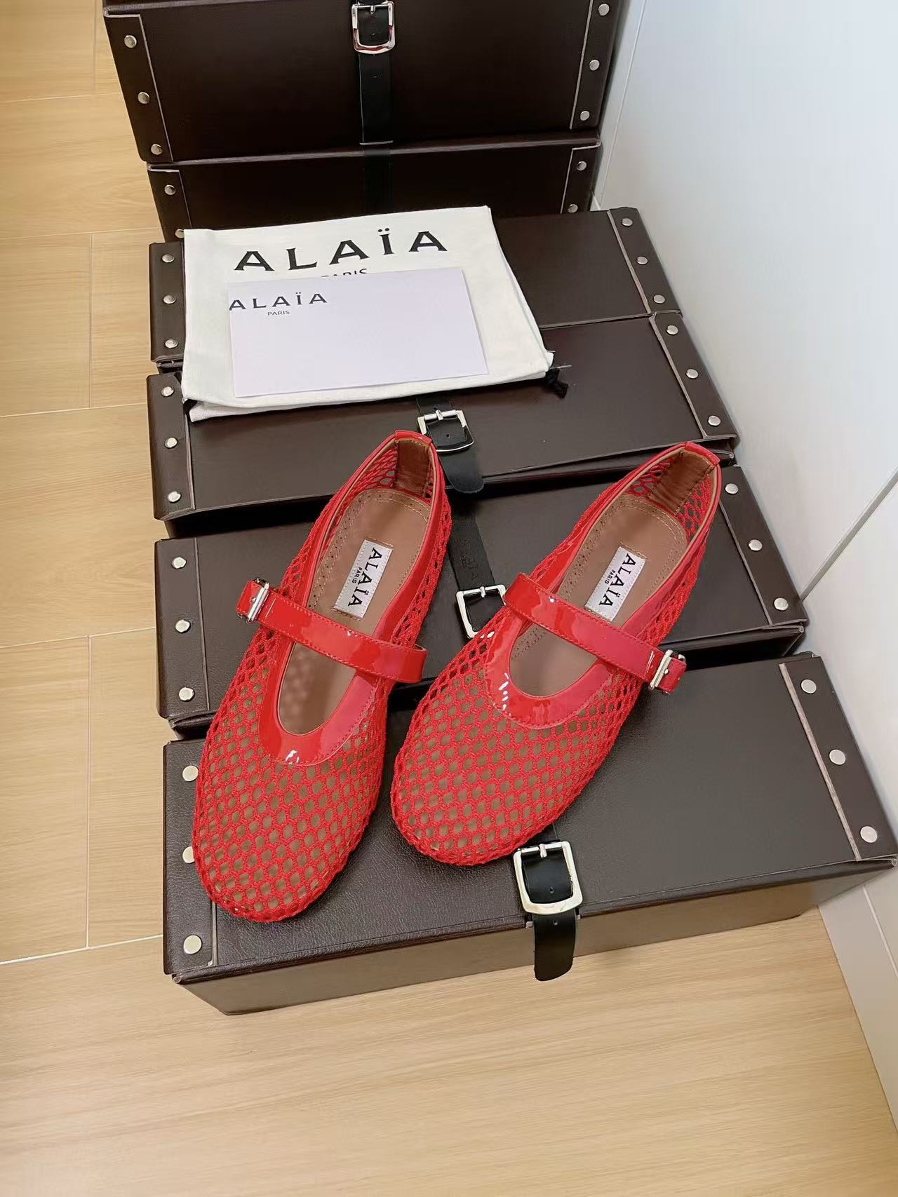 UA A1a1a BALLET FLATS IN FISHNET