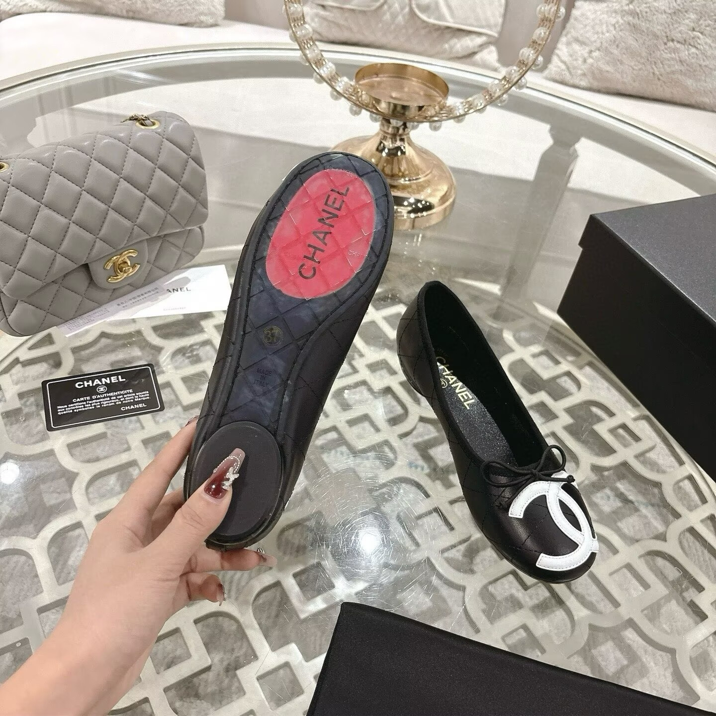 ua Ch**el ballet flat