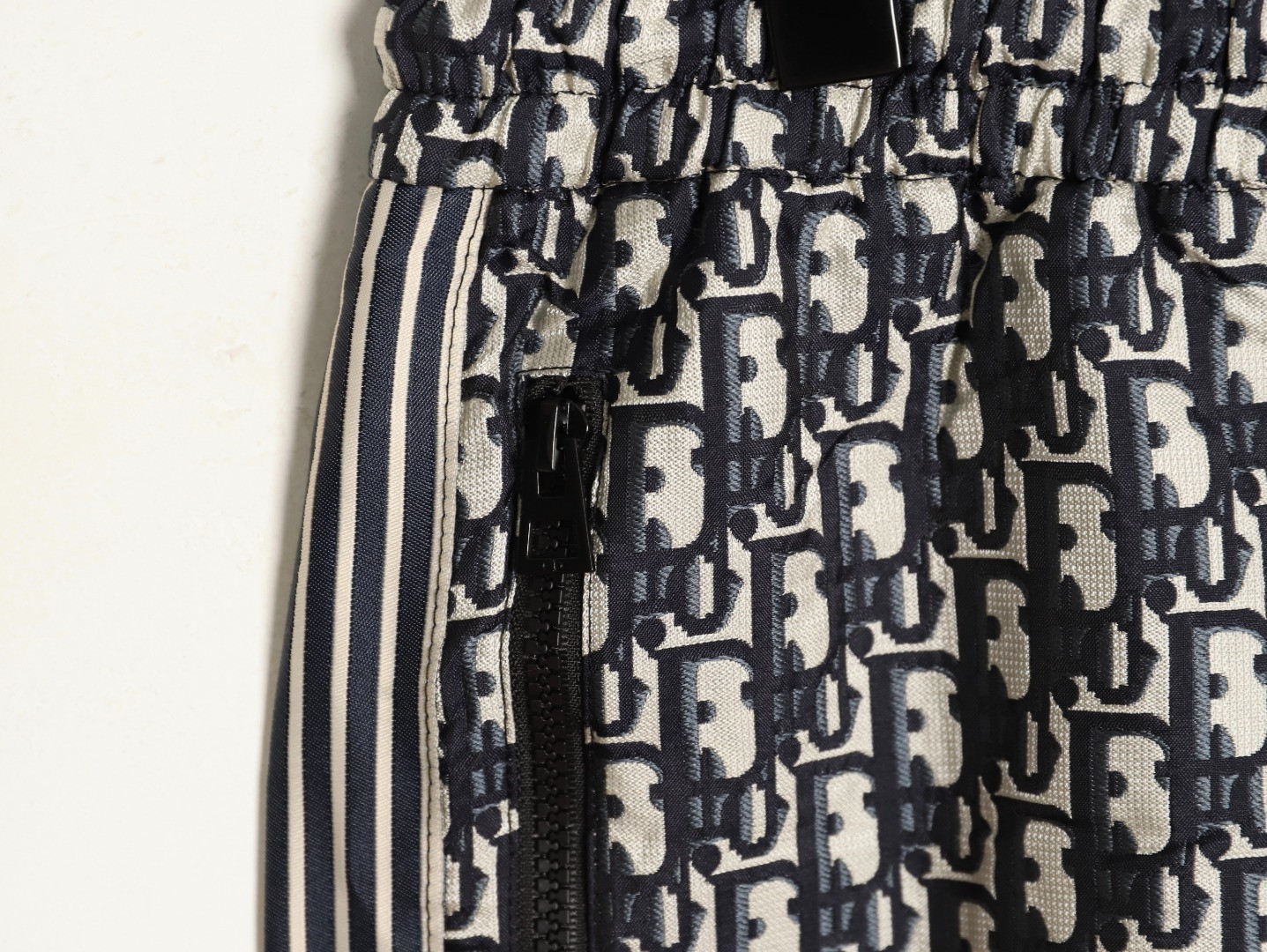 D10r Pants
