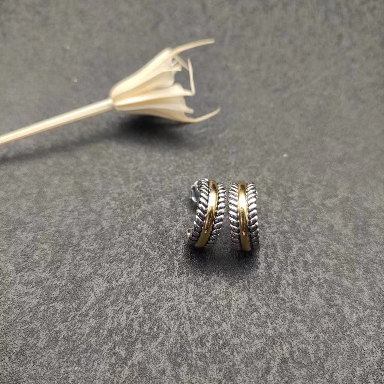 dau1d Yvrm*n earrings