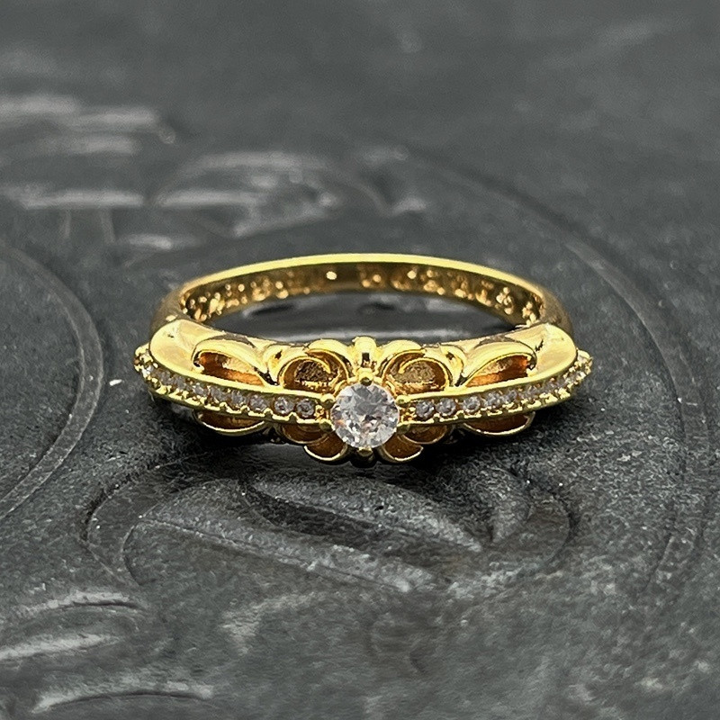 Ch*0me He**ts ring
