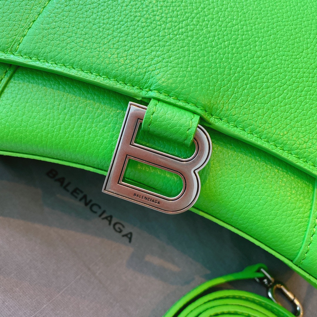 Ba1en*iaga WOMEN