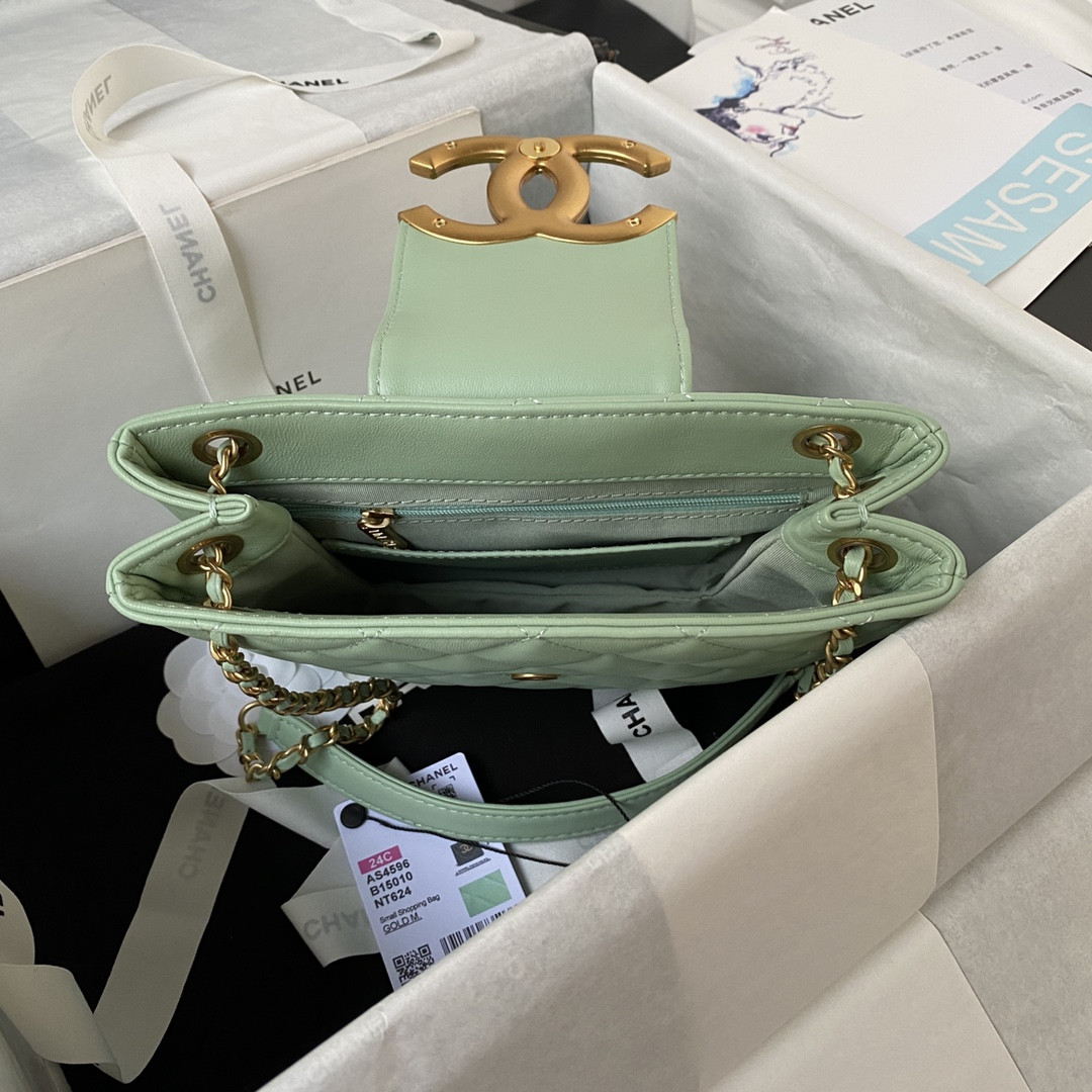 Ch**el BAGUETTE BAG GREEN 17.5×20×5cm