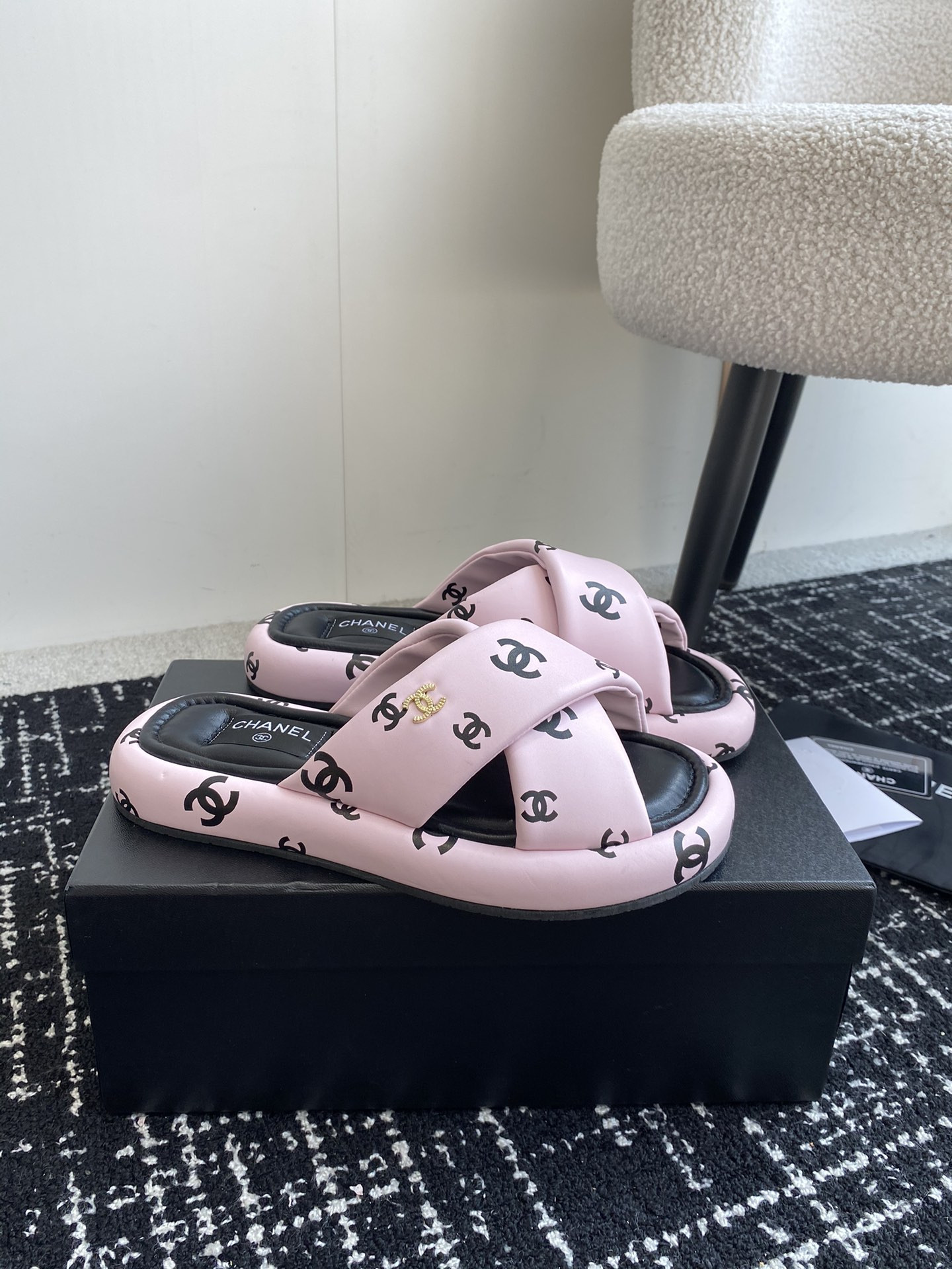 UA Ch**el SLIPPERS
