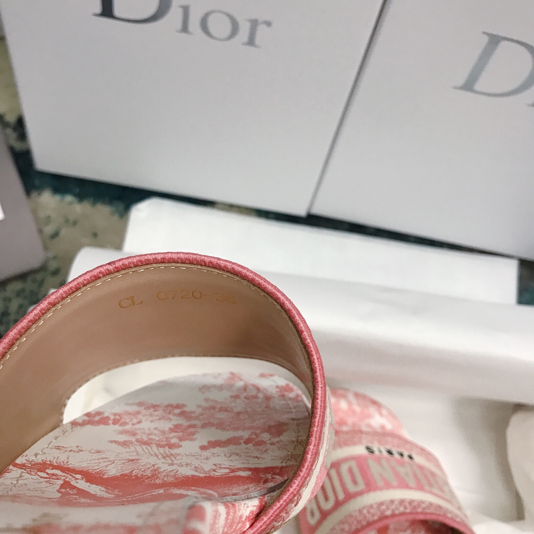 UA D10r Dway Heeled Slide