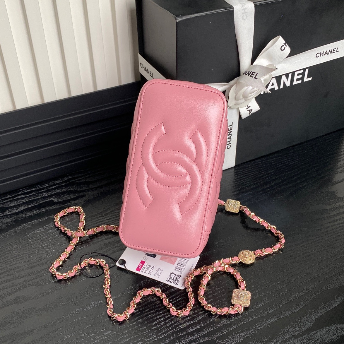 Ch**el Vanity With Chain  9.5x17x8cm