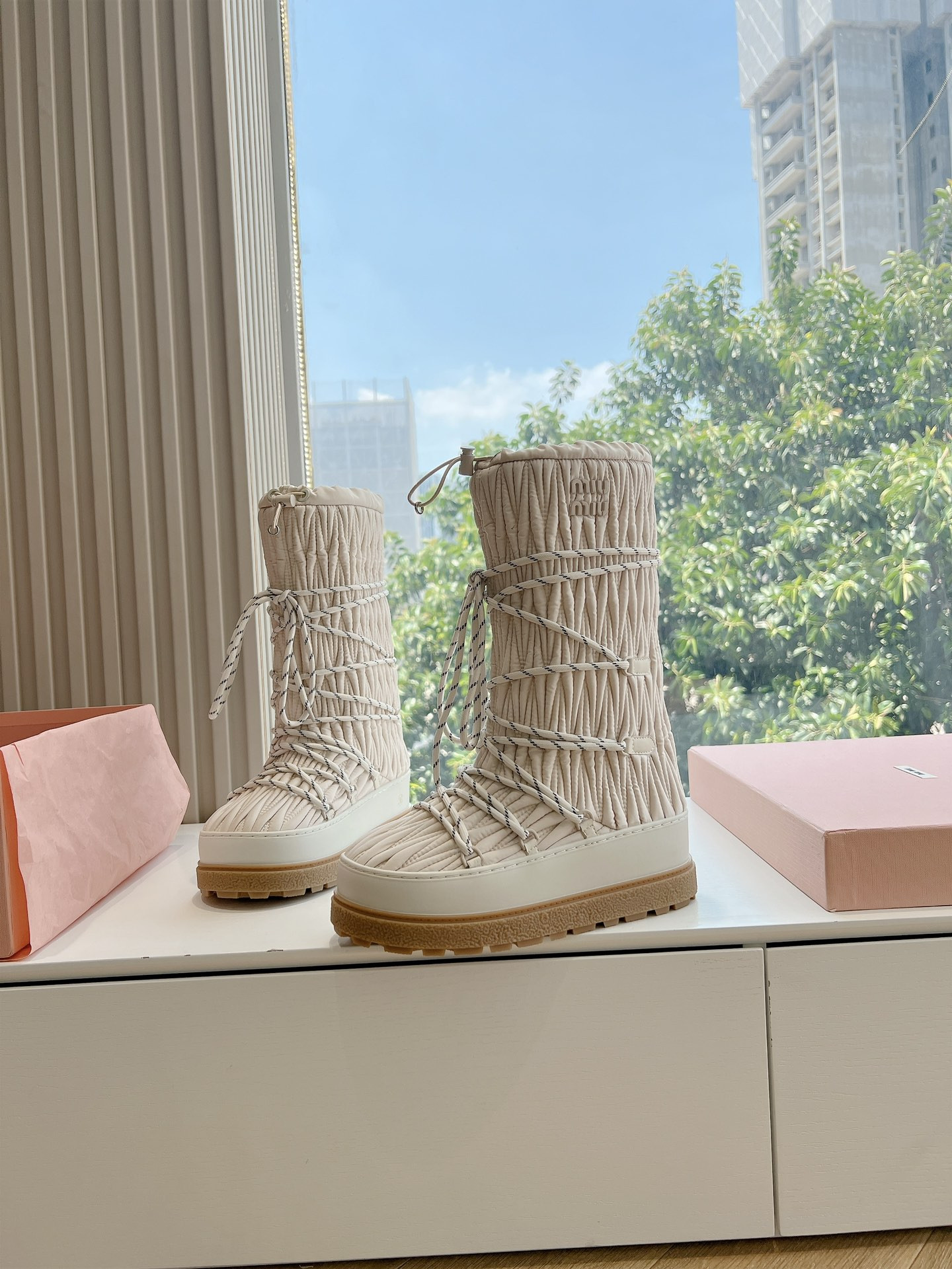 ua M1v M1v boot